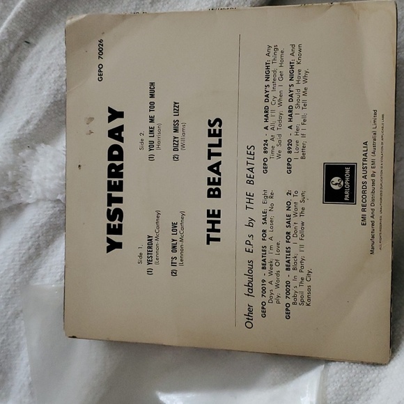Beatles 45 - Picture 6 of 11